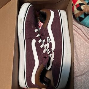 Men’s vans size 13